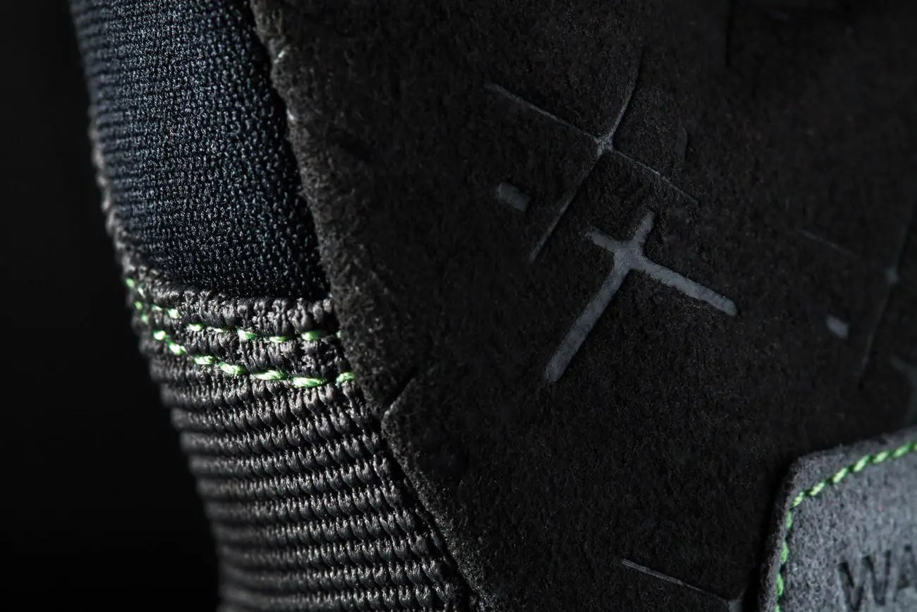 Water-Resistant Work Gloves, Black/Grey, Durable Protection for Tough Jobs