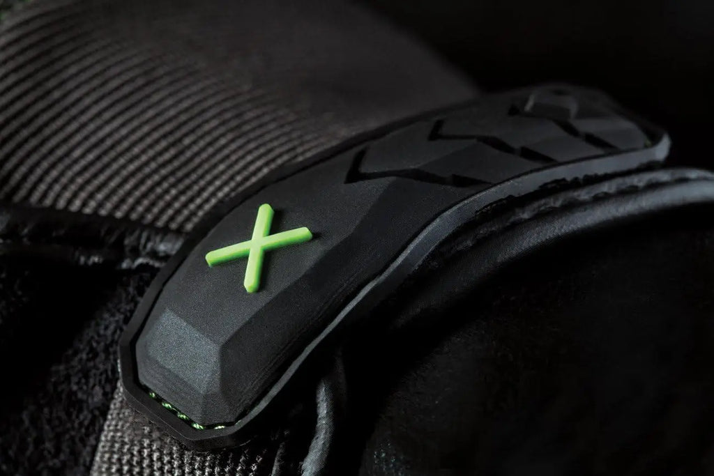 Water-Resistant Work Gloves, Black/Grey, Durable Protection for Tough Jobs