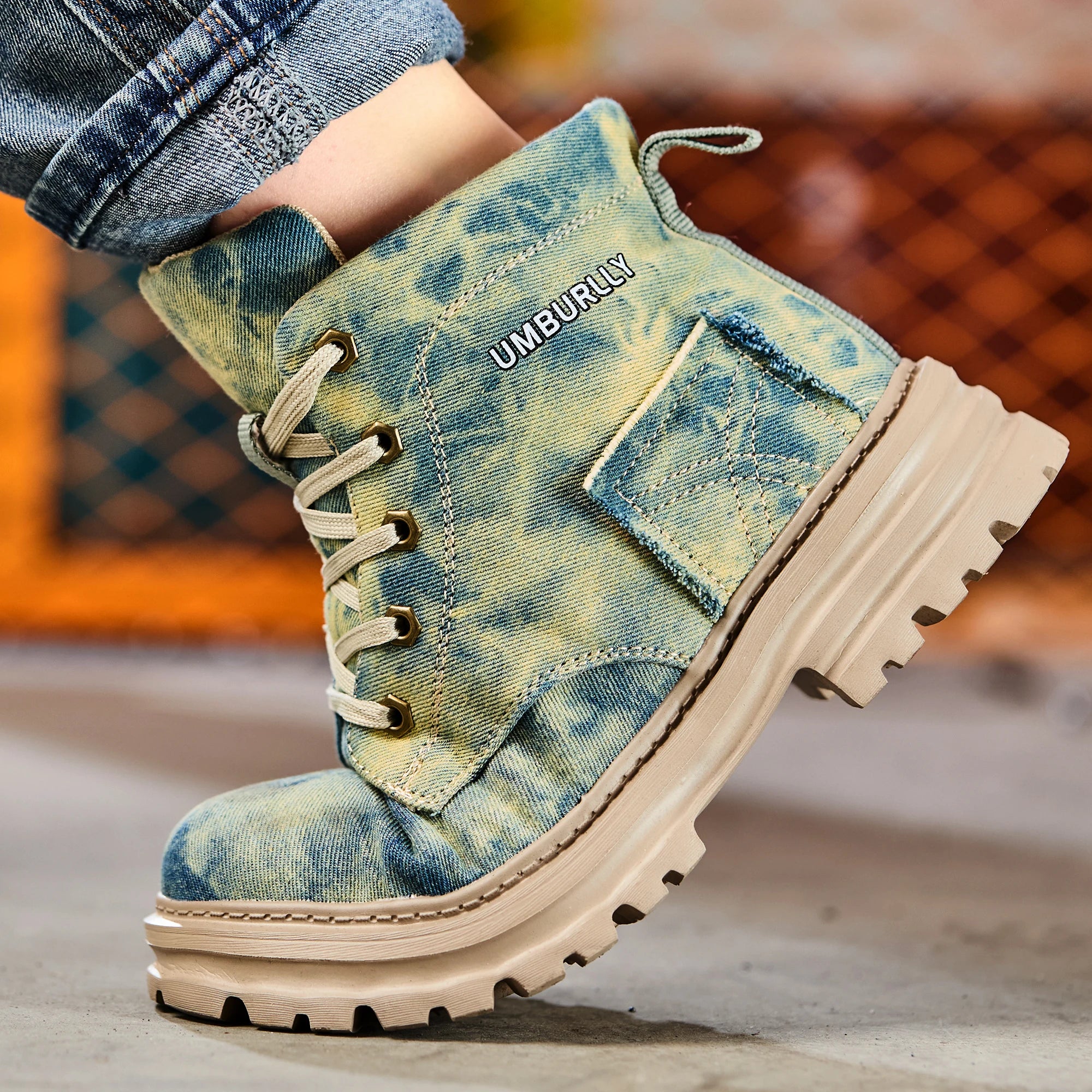 Safety shoes for women - steel-toe protection, puncture-resistant, Kevlar material, mid-calf style, outdoor work boots for women, suitable for factory workshops and warehouses, women's work shoes